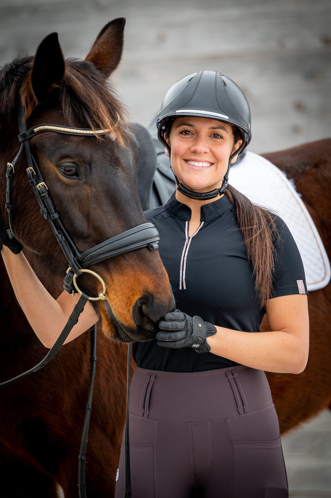 Liana black short sleeves