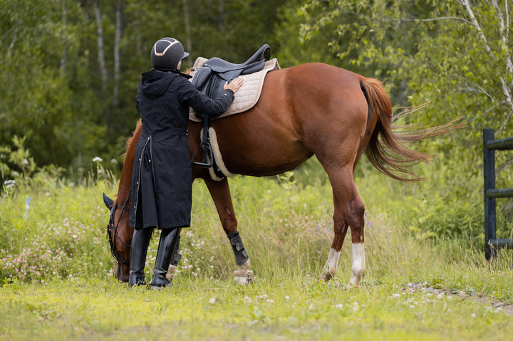 Tofino Waterproof riding Jacket - Black Gold - Leveza