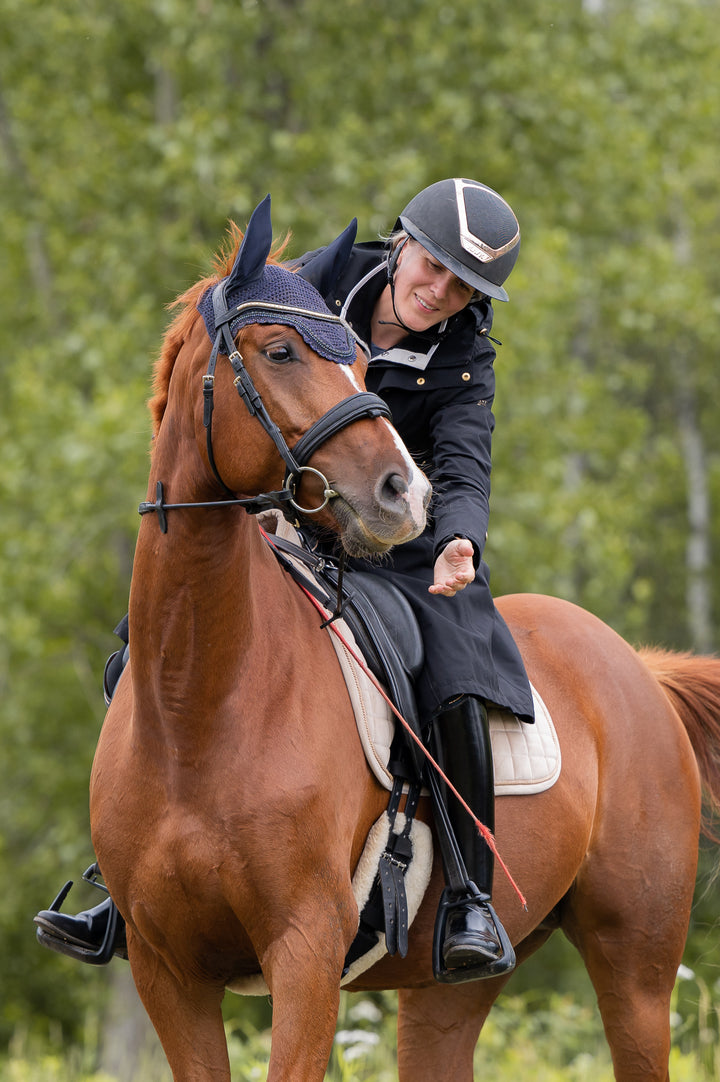 Tofino Waterproof riding Jacket - Black Gold - Leveza