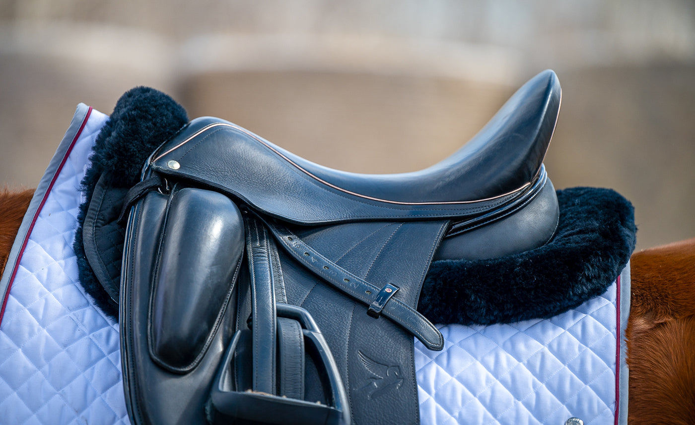 Ovelha Sheepskin half pad - Black