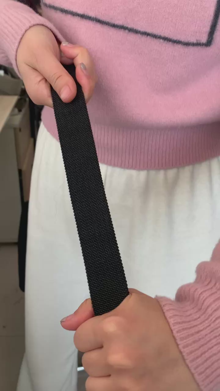 Fluffy Girth - White