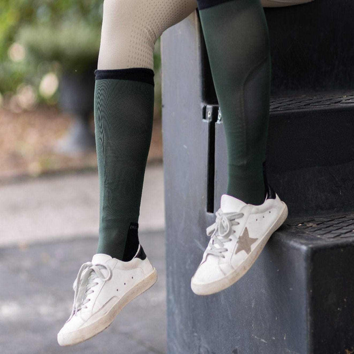 Simple Solid Pair of Socks - Dark Hunter Green