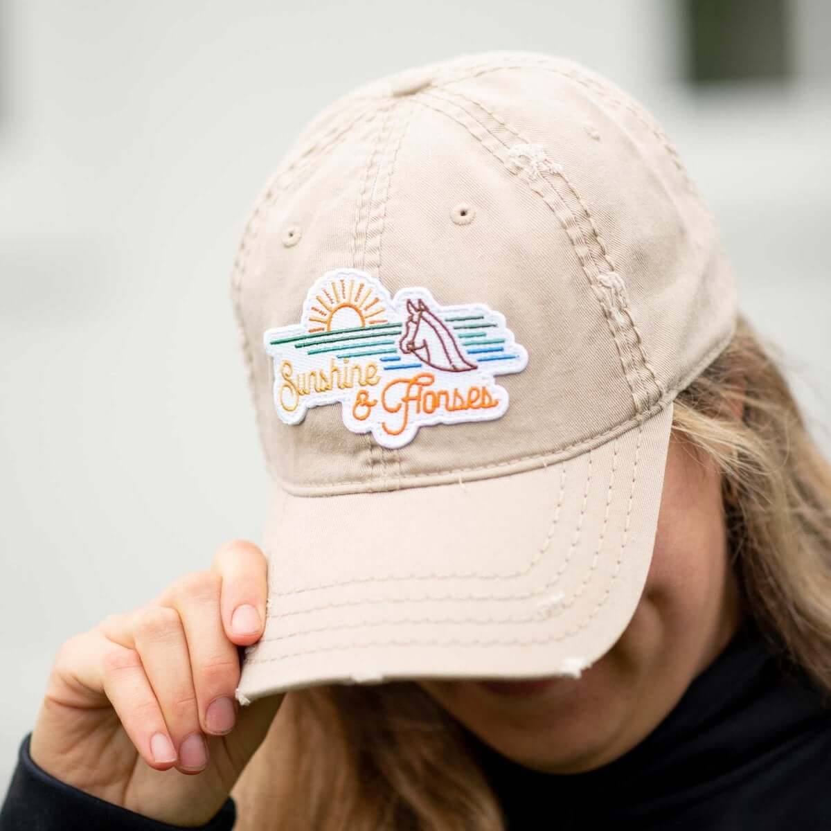 SUNSHINE & HORSES - DISTRESSED BARN HAT