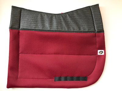 Secure™ Dressage Saddle Pad - Leveza